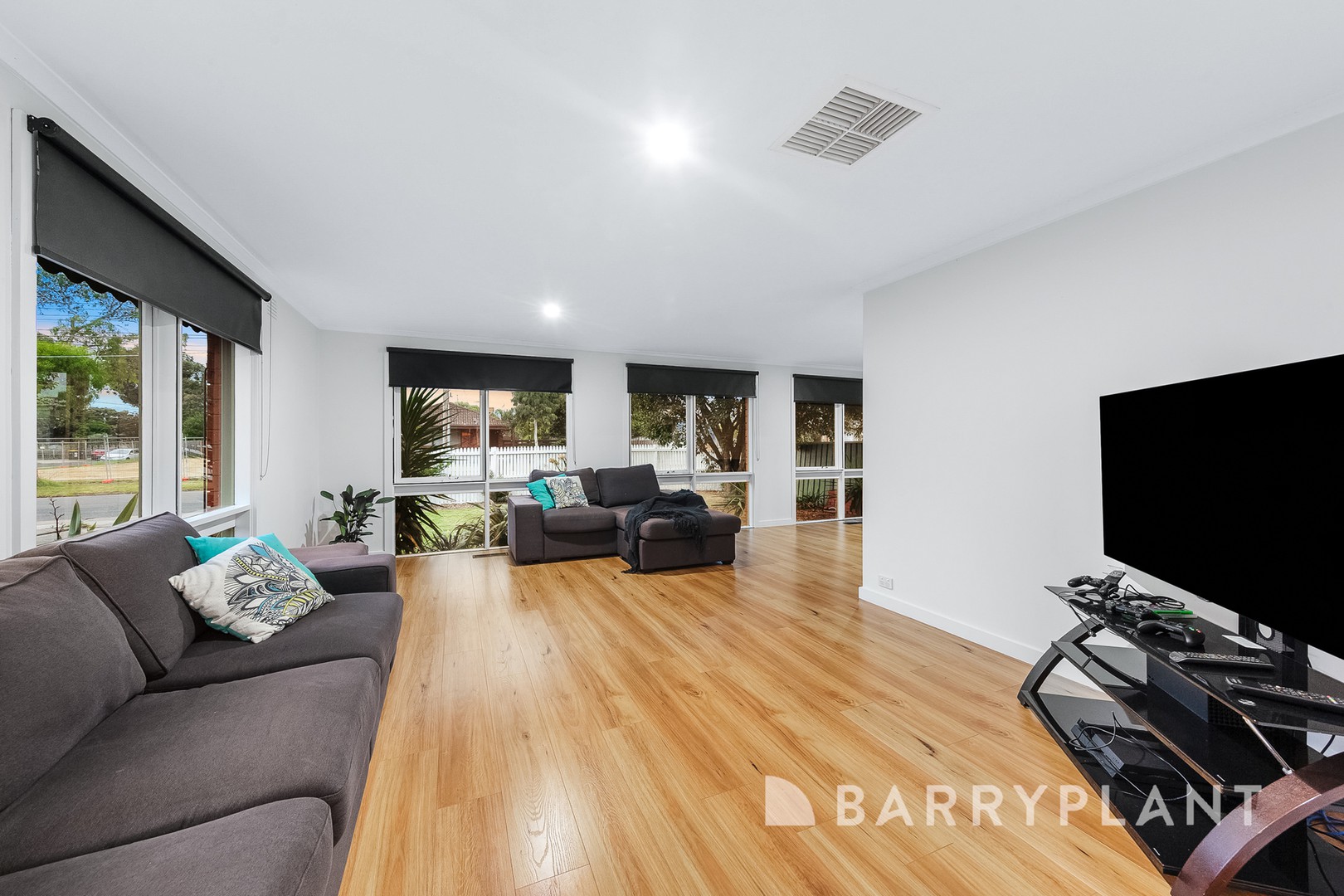 5 Harefield Crescent, Kealba, VIC 3021, Kealba - Thumbnail 3