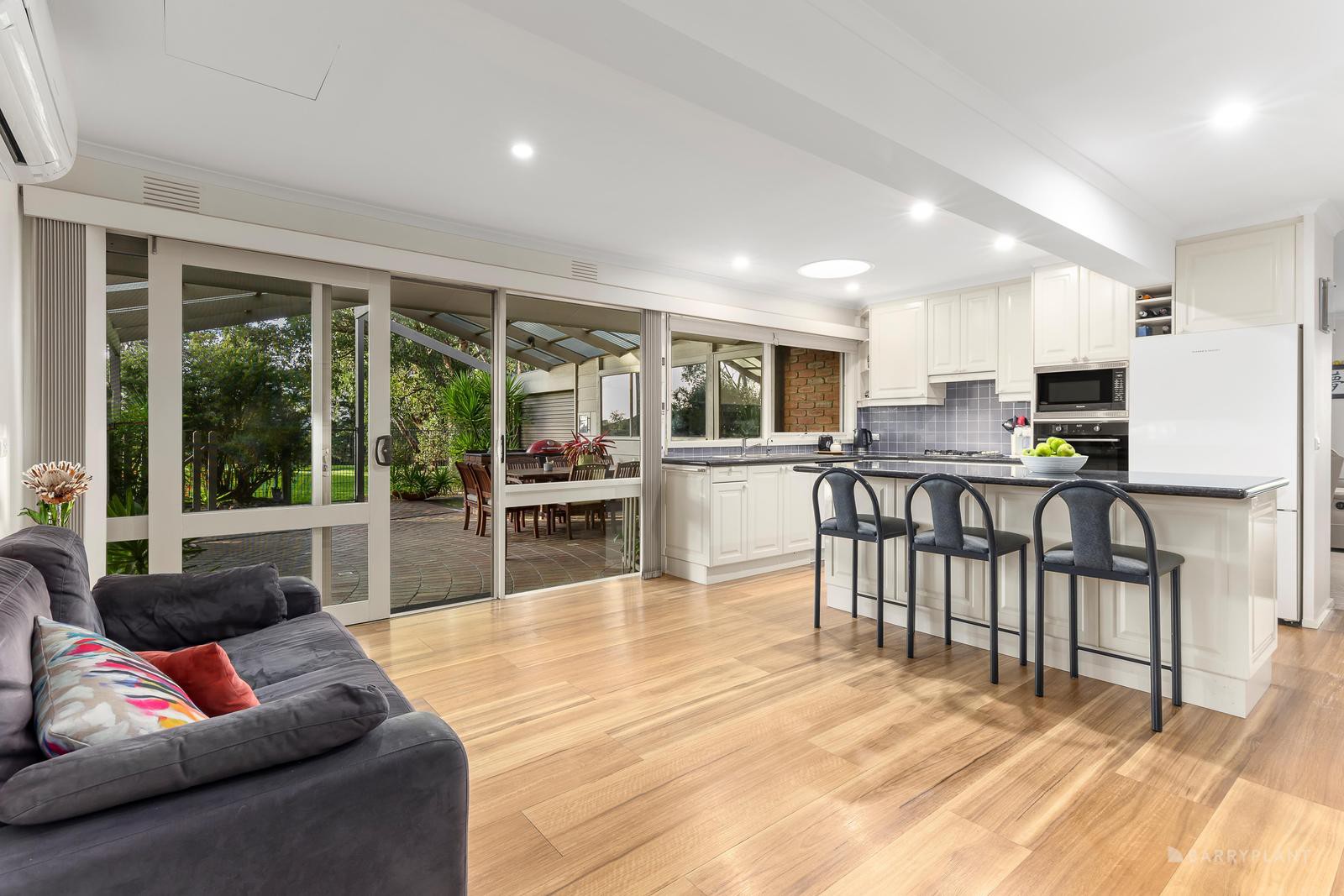 5 Harrington Place, Doncaster East, VIC 3109, Doncaster East - Thumbnail 4