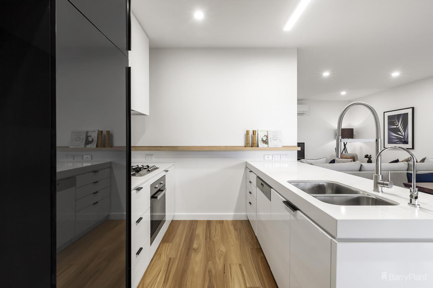5 Harvest Court, Doncaster, VIC 3108, Doncaster - Thumbnail 3