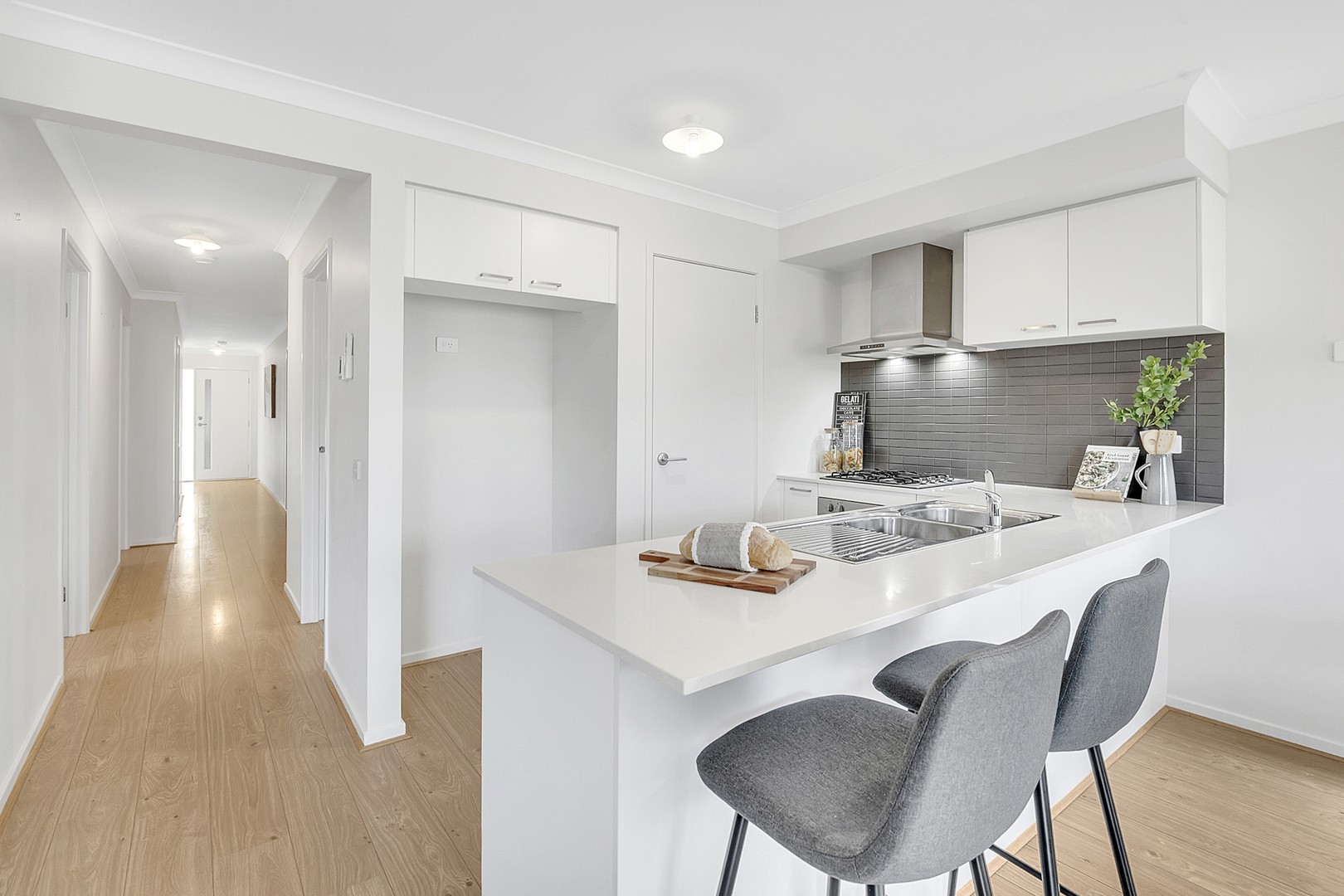 5 Hazel Way, Mickleham, VIC 3064, Mickleham - Thumbnail 2