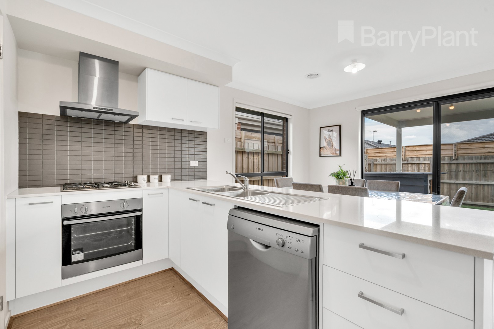 5 Hazel Way, Mickleham, VIC 3064, Mickleham - Thumbnail 4