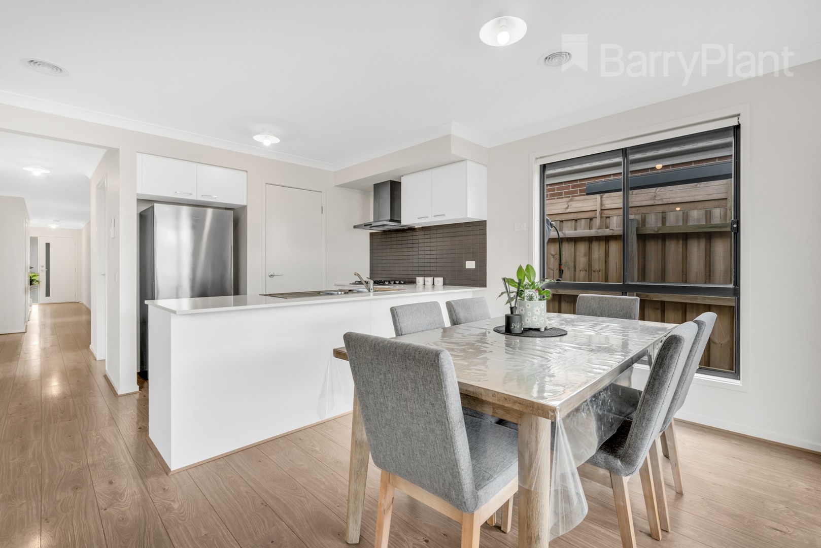 5 Hazel Way, Mickleham, VIC 3064, Mickleham - Thumbnail 5