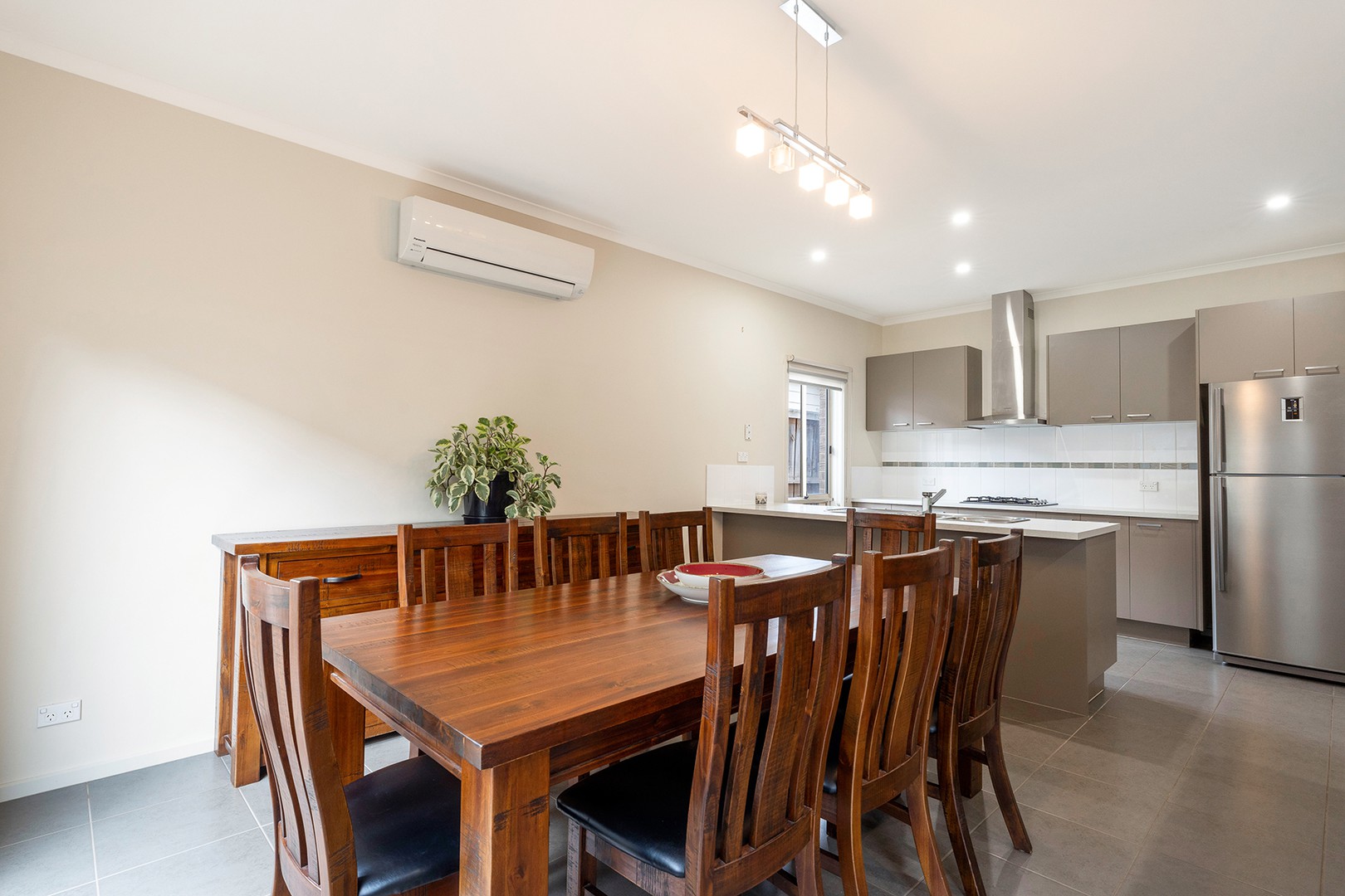 5 Heathcliffe Lane, Craigieburn, VIC 3064, Craigieburn - Thumbnail 4
