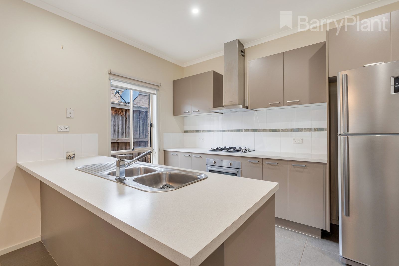 5 Heathcliffe Lane, Craigieburn, VIC 3064, Craigieburn - Thumbnail 5