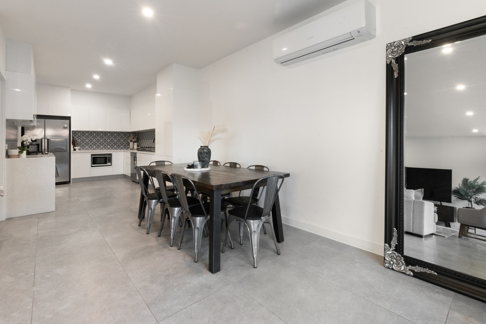 5 Hepburn Street, Dallas, VIC 3047 - Thumbnail 2 - 03/06/2024