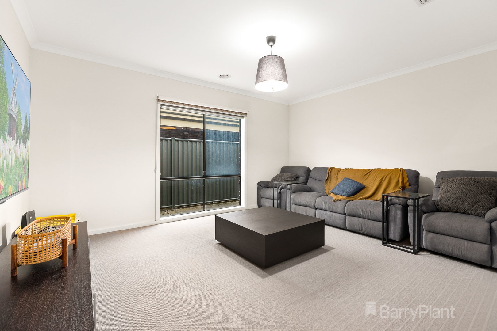 5 Hibernia Place, Cranbourne East, VIC 3977, Cranbourne East - Thumbnail 3