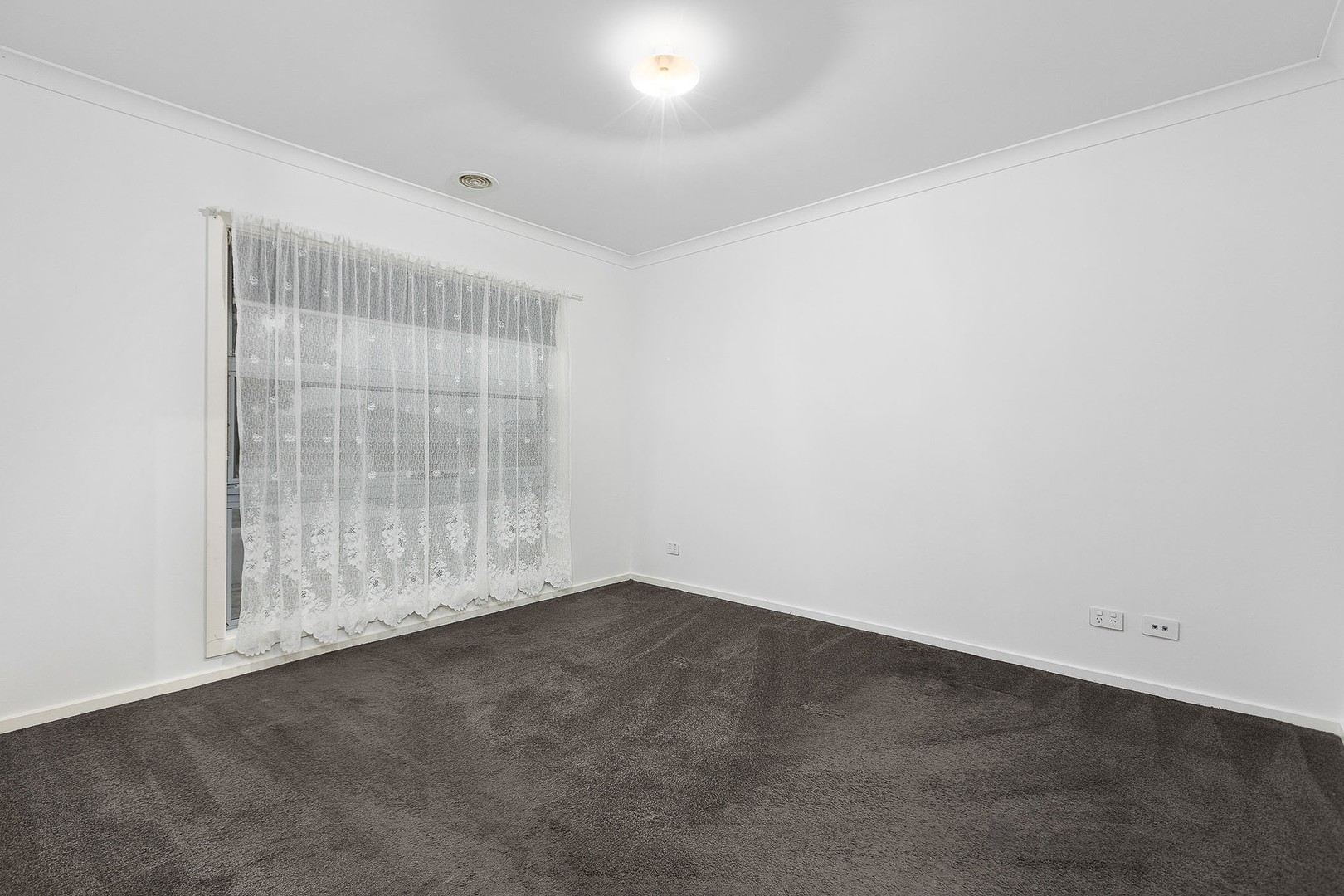 5 Highgrove Drive, Pakenham, VIC 3810, Pakenham - Thumbnail 6