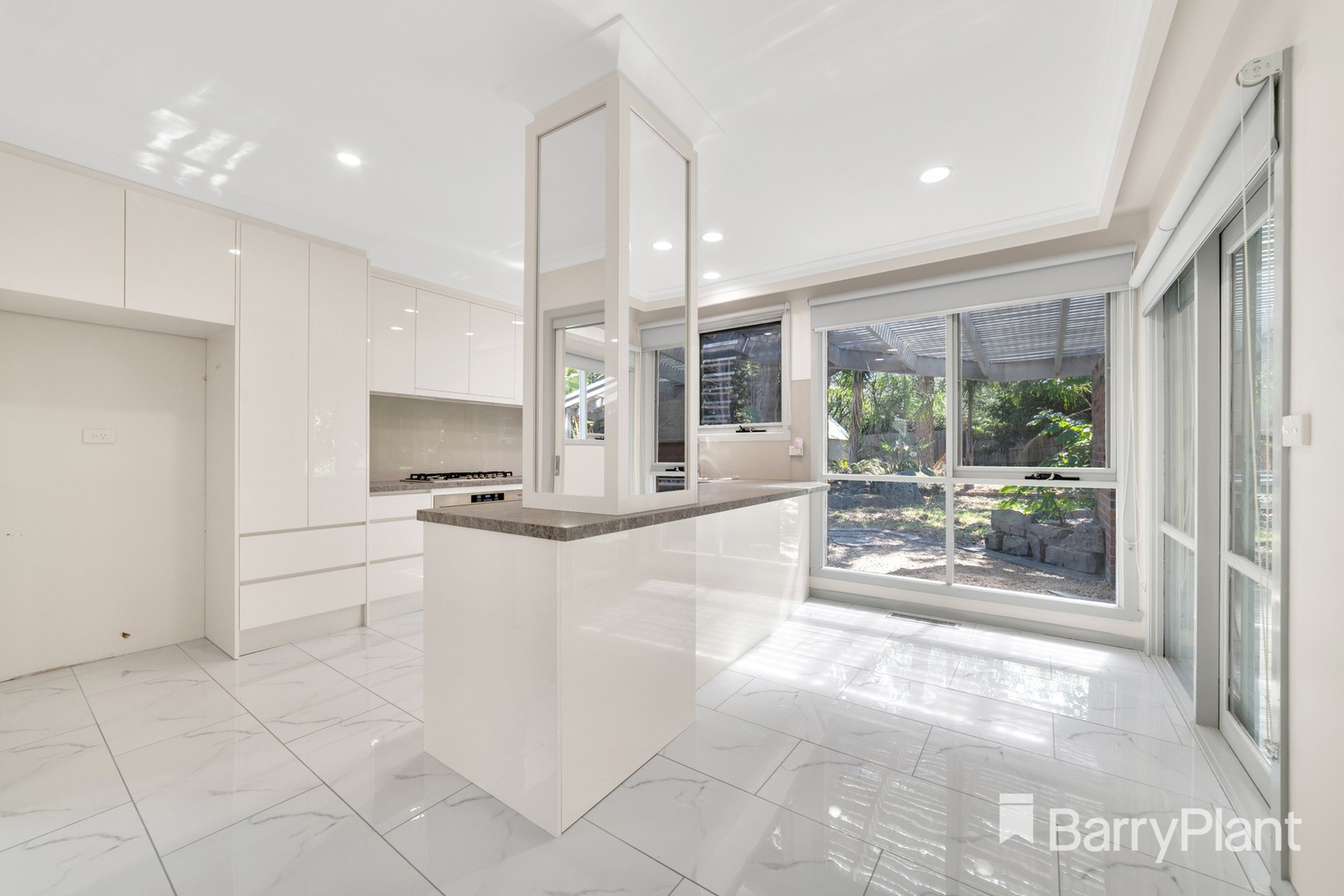 5 Hillard Court, Wheelers Hill, VIC 3150, Wheelers Hill - Thumbnail 5