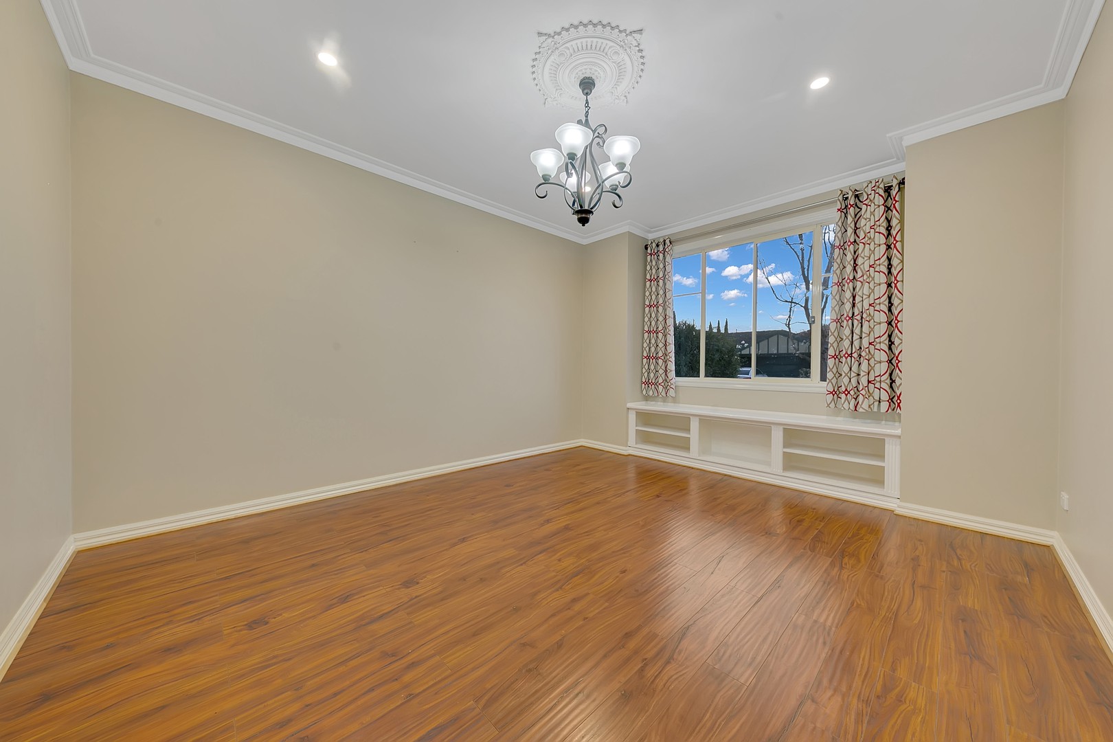 5 Hinchinbrook Close, Caroline Springs, VIC 3023, Caroline Springs - Thumbnail 4