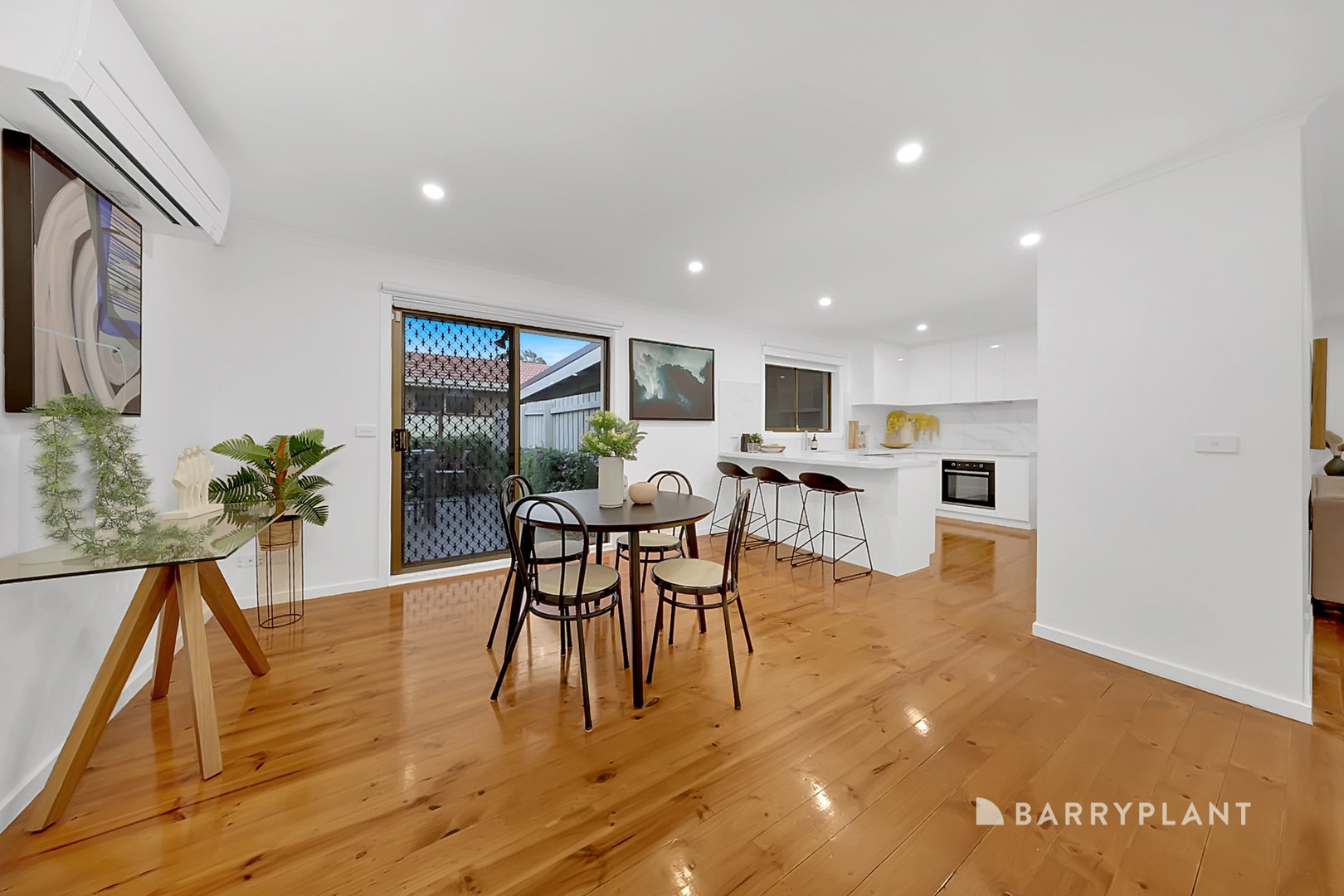 5 Hinkler Drive, Mill Park, VIC 3082, Mill Park - Thumbnail 3