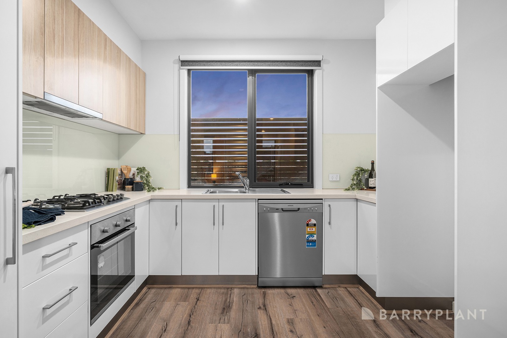 5 Holly Place, Lilydale, VIC 3140, Lilydale - Thumbnail 3