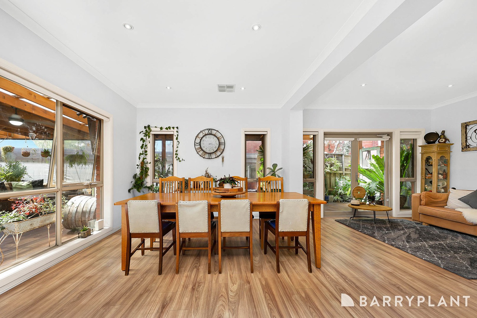 5 Hollyhock Walk, South Morang, VIC 3752, South Morang - Thumbnail 3