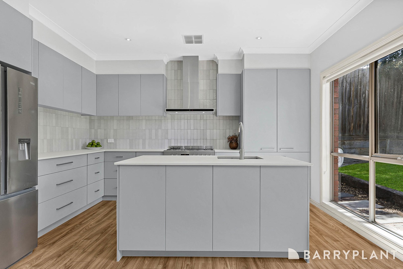 5 Hollyhock Walk, South Morang, VIC 3752, South Morang - Thumbnail 7