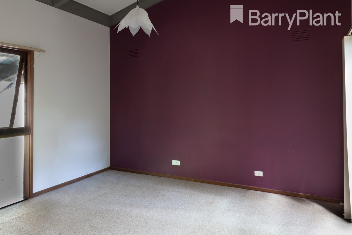 5 Holman Rd, Emerald, VIC 3782, Emerald - Thumbnail 2