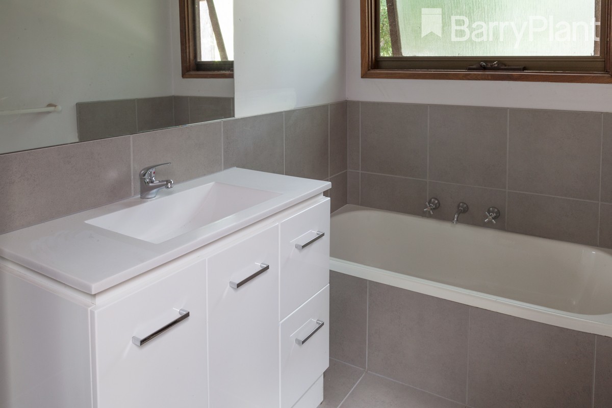 5 Holman Rd, Emerald, VIC 3782, Emerald - Thumbnail 4