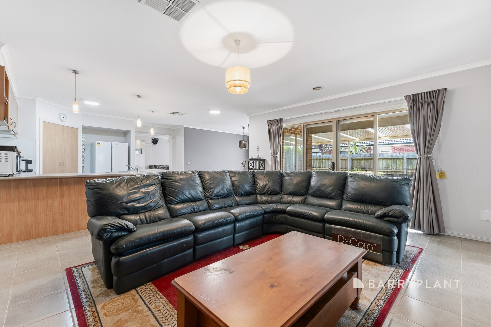 5 Honeyeater Way, Pakenham, VIC 3810, Pakenham - Thumbnail 5