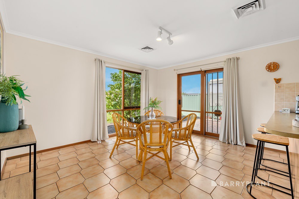 5 Honeysuckle Court, Mill Park, VIC 3082, Mill Park - Thumbnail 5