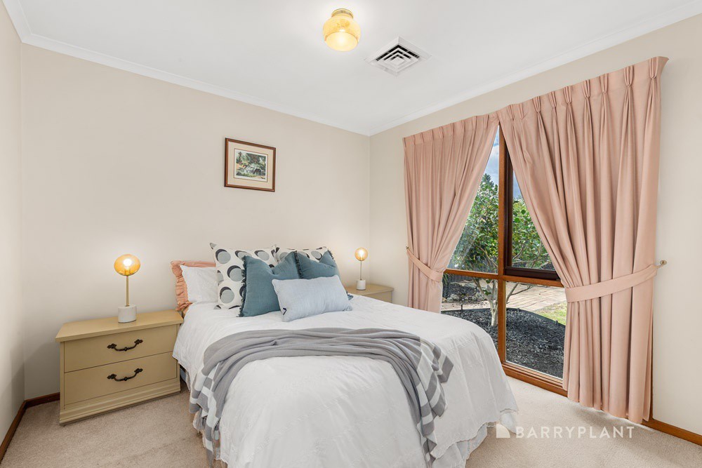 5 Honeysuckle Court, Mill Park, VIC 3082, Mill Park - Thumbnail 8