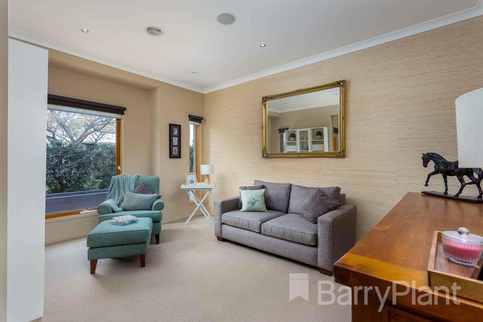 5 Hugo Drive, Point Cook, VIC 3030 - Thumbnail 2 - 15/09/2023