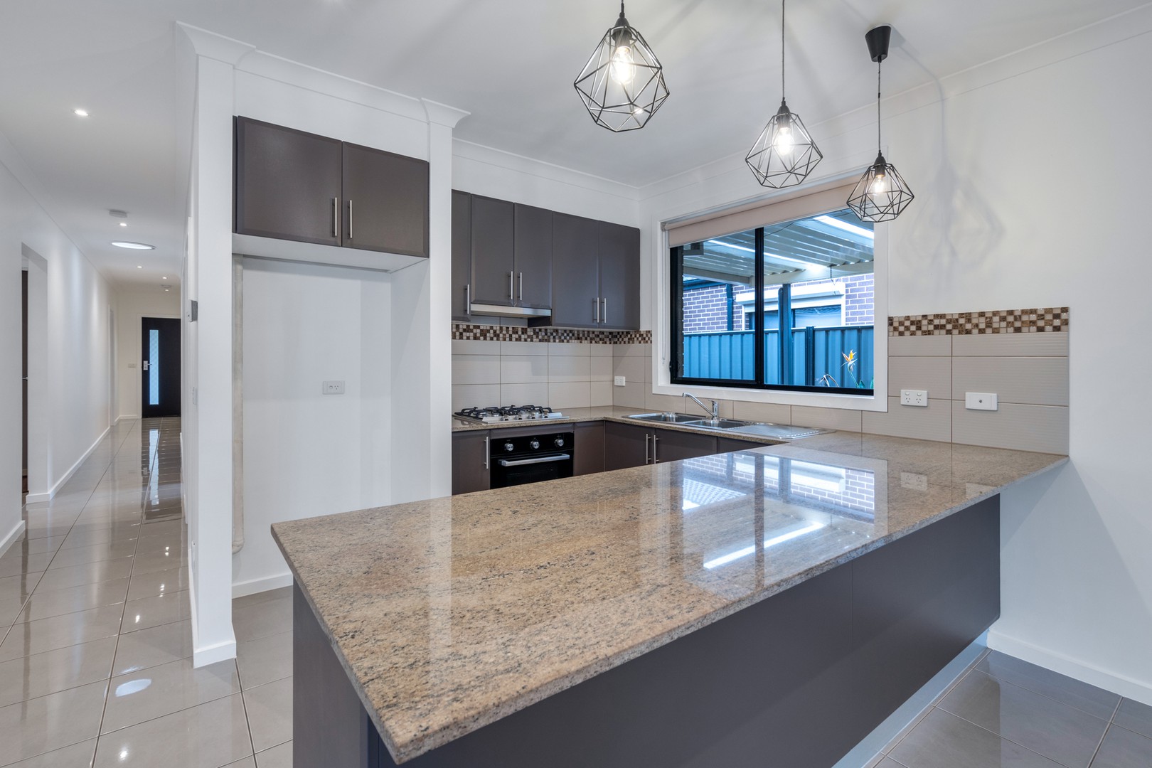 5 Huntingfield Street, Craigieburn, VIC 3064, Craigieburn - Thumbnail 2
