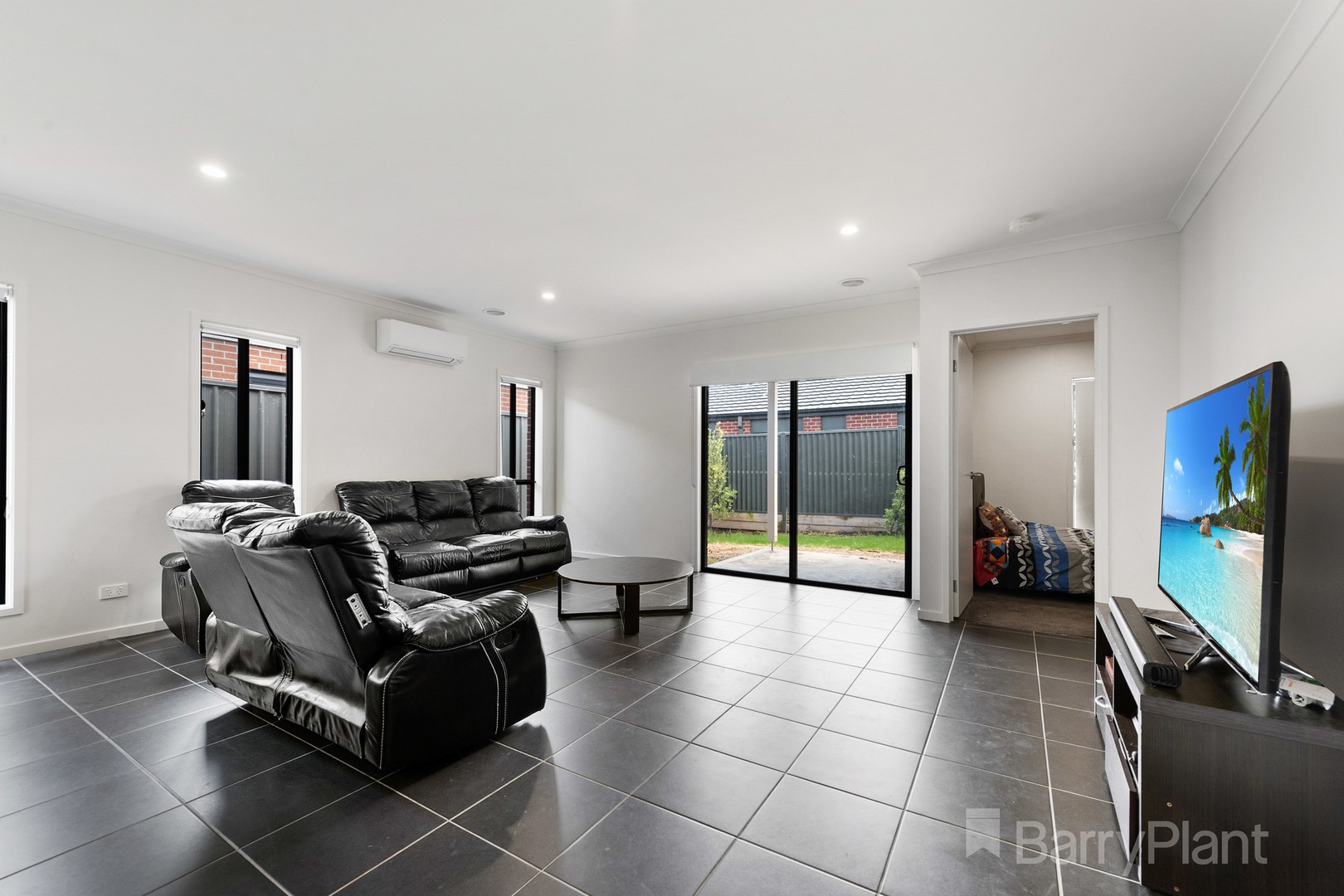 5 Huon Street, Tarneit, VIC 3029, Tarneit - Thumbnail 3
