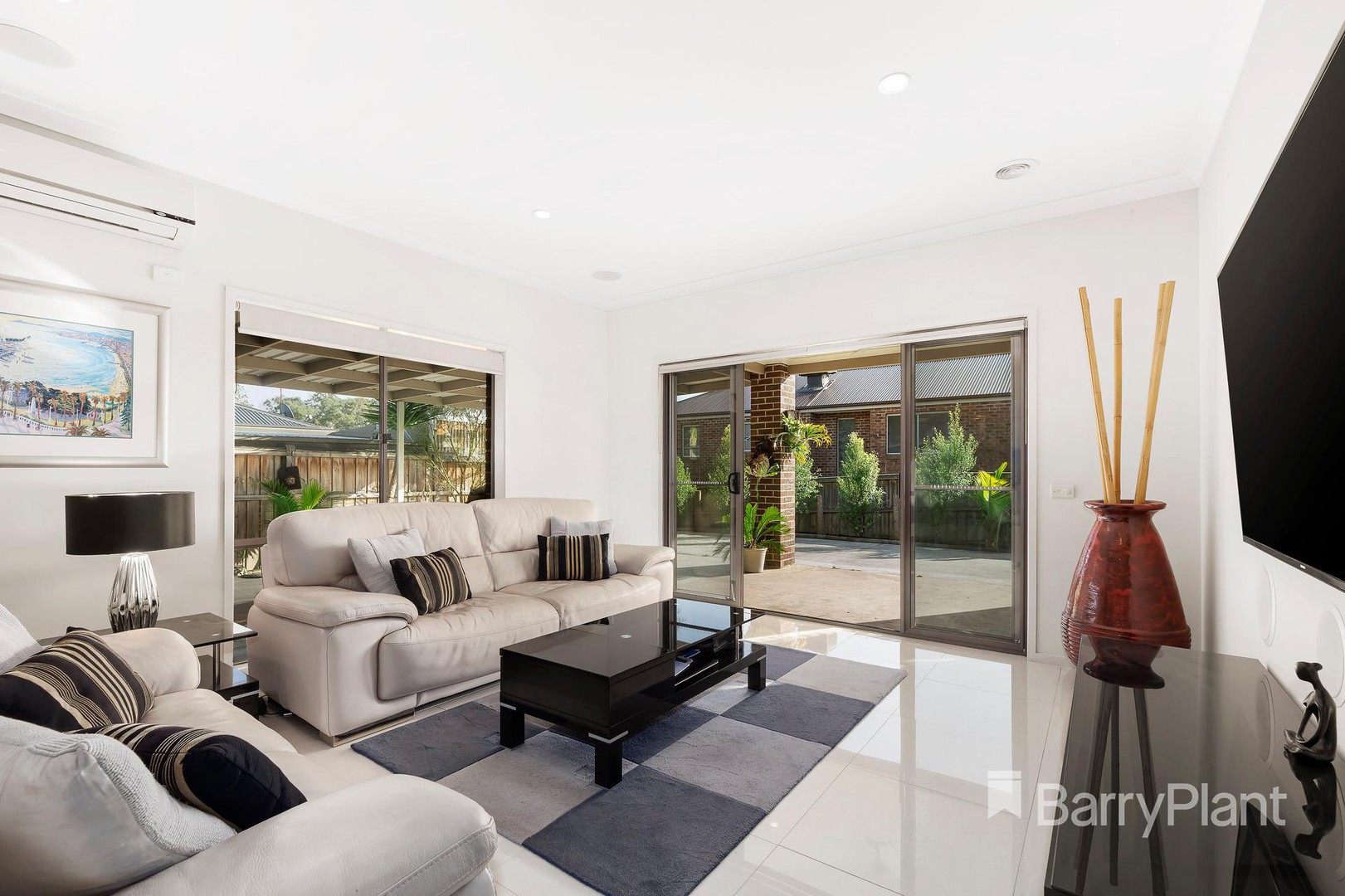 5 Hutmil Drive, South Morang, VIC 3752, South Morang - Thumbnail 4