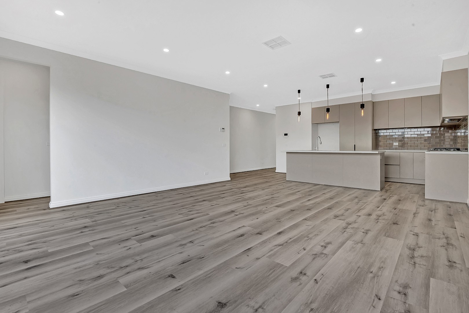 5 Imlay Street, Donnybrook, VIC 3064, Donnybrook - Thumbnail 5