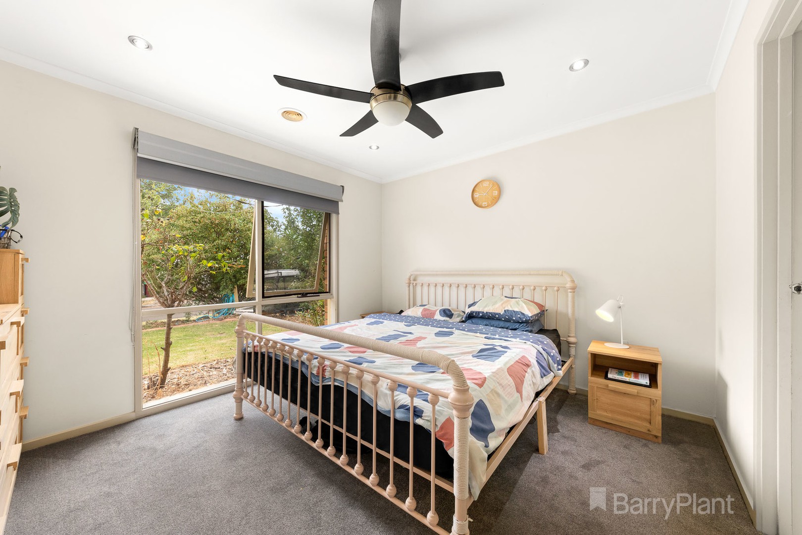 5 Ireland Avenue, Narre Warren, VIC 3805, Narre Warren - Thumbnail 2