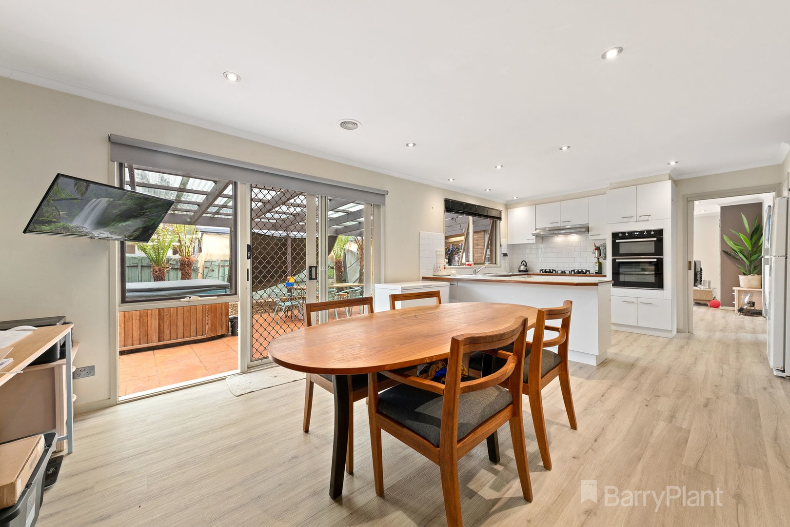 5 Ireland Avenue, Narre Warren, VIC 3805, Narre Warren - Thumbnail 8
