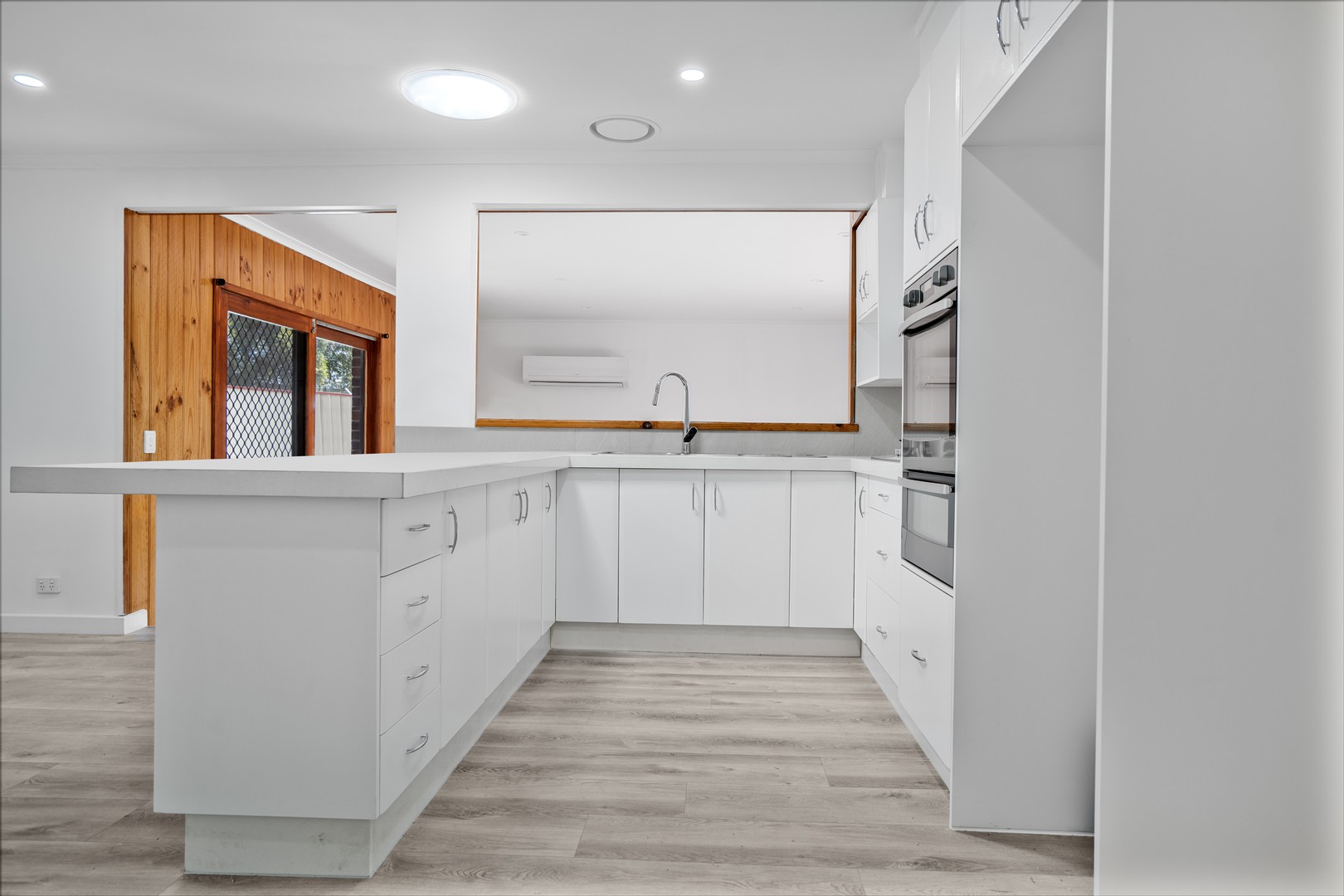 5 Joel Pl, Gladstone Park, VIC 3043 - Thumbnail 2 - 25/03/2026