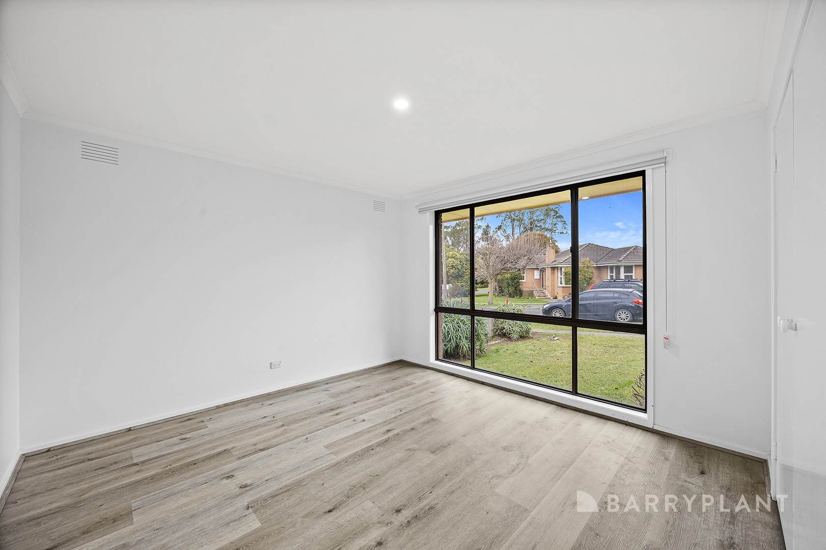 5 Johnson Avenue, Drouin, VIC 3818, Drouin - Thumbnail 5