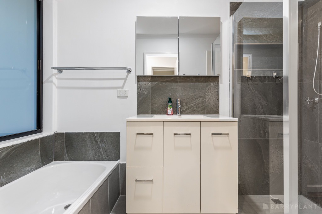5 Julius Crescent, Noble Park North, VIC 3174, Noble Park North - Thumbnail 8