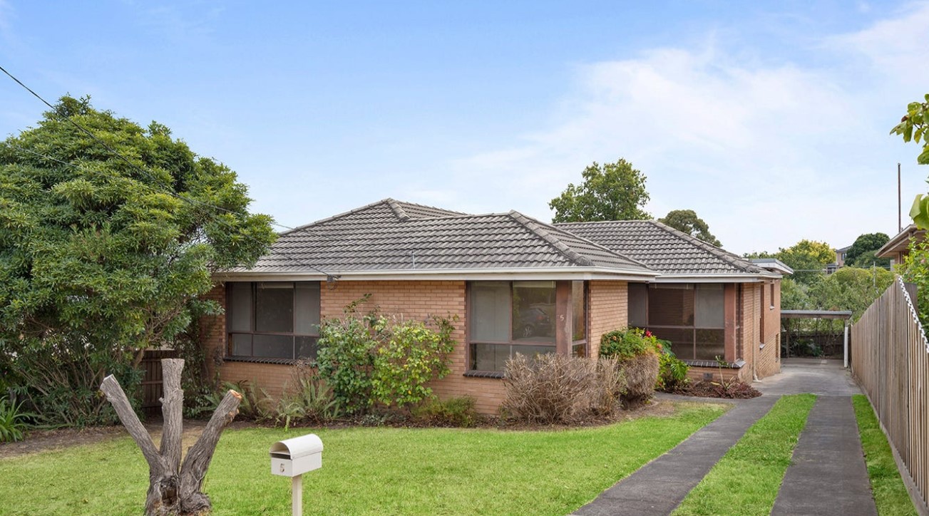 5 Kenneth Street, Bulleen, VIC 3105 - Thumbnail 2 - 09/04/2024