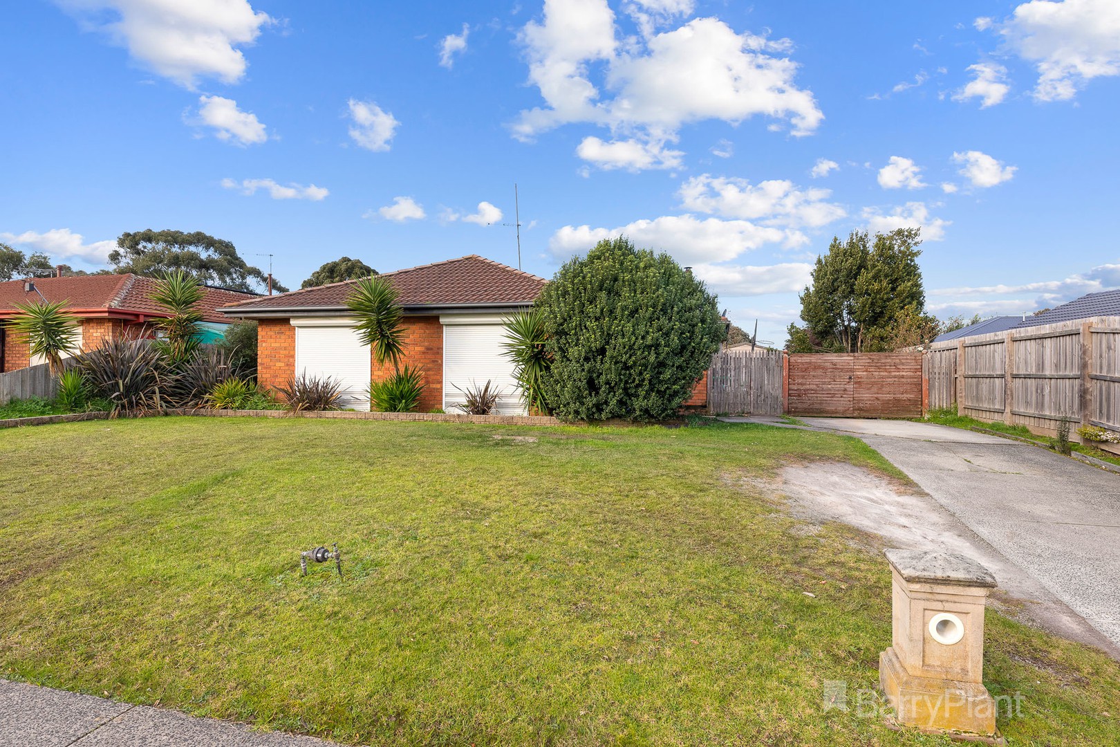 5 Kingston Avenue, Pakenham, VIC 3810, Pakenham - Thumbnail 2