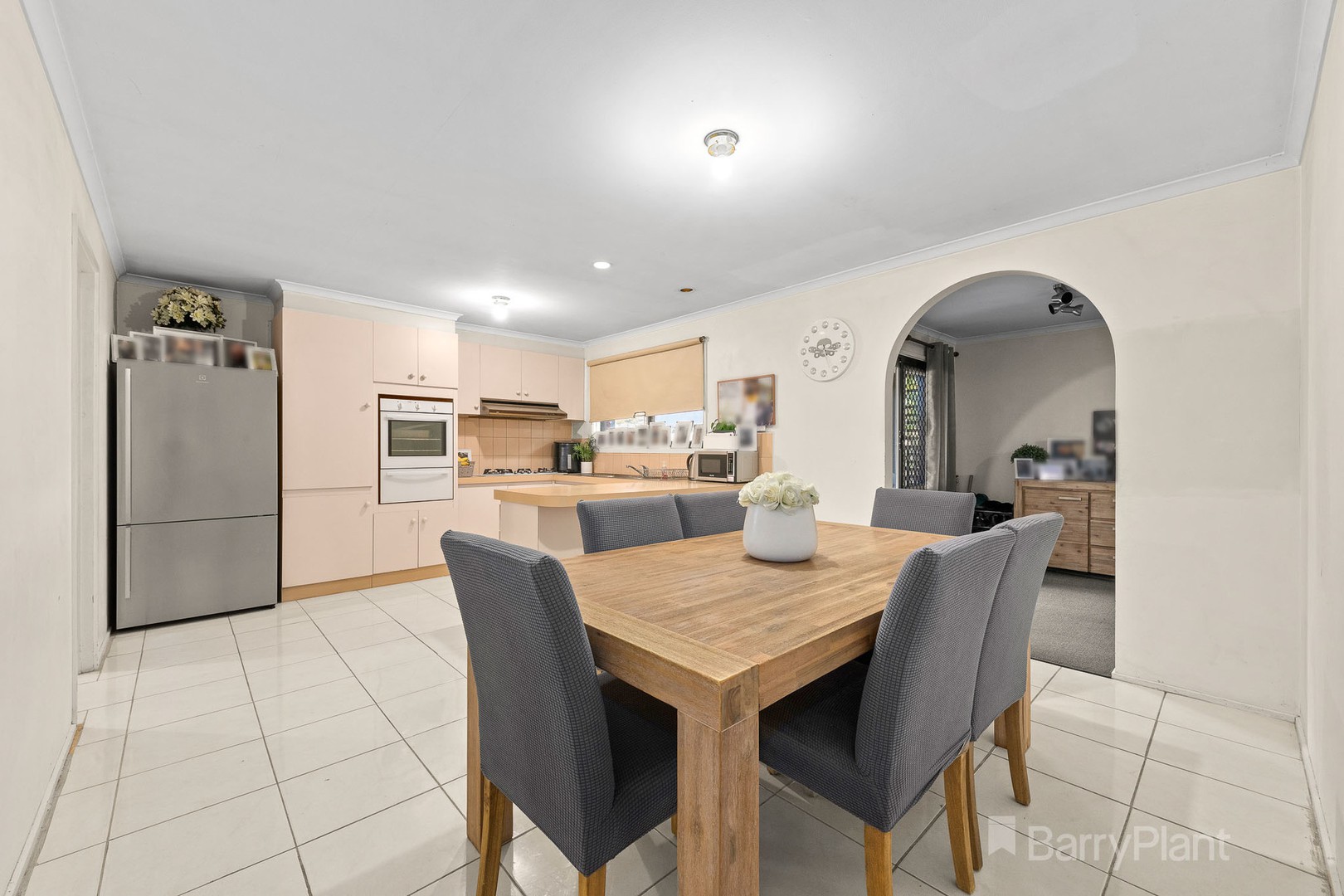 5 Kingston Avenue, Pakenham, VIC 3810, Pakenham - Thumbnail 3