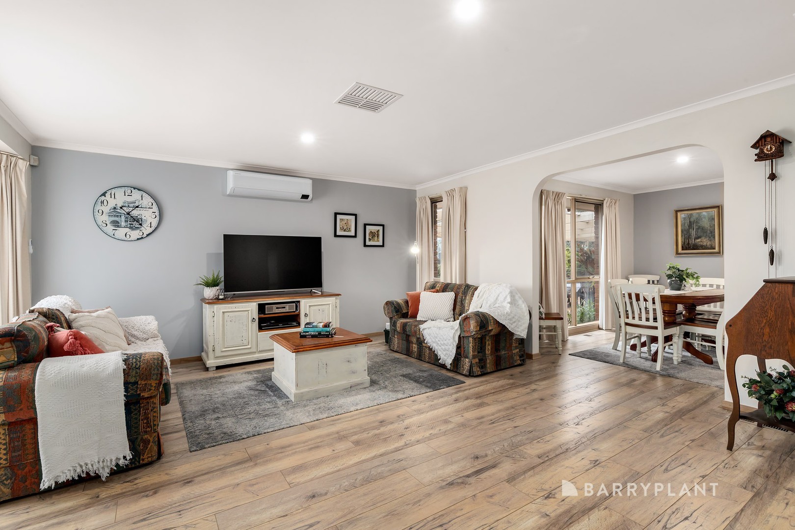5 Kookaburra Walk, South Morang, VIC 3752, South Morang - Thumbnail 2