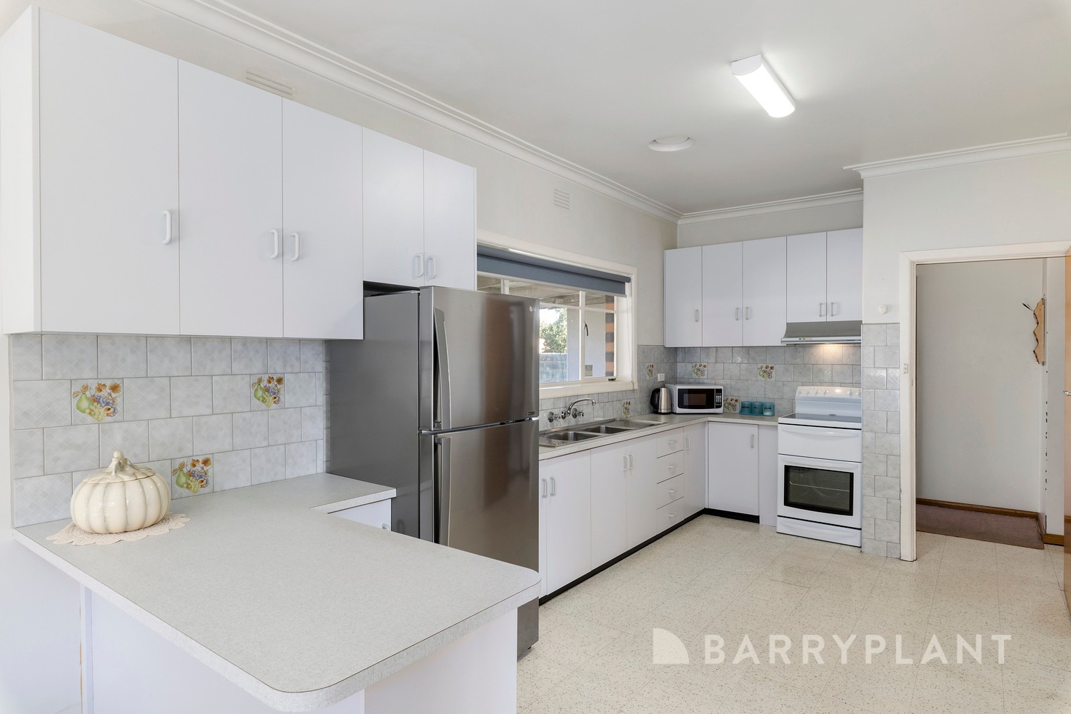 5 Lachlan Road, Sunshine West, VIC 3020, Sunshine West - Thumbnail 3