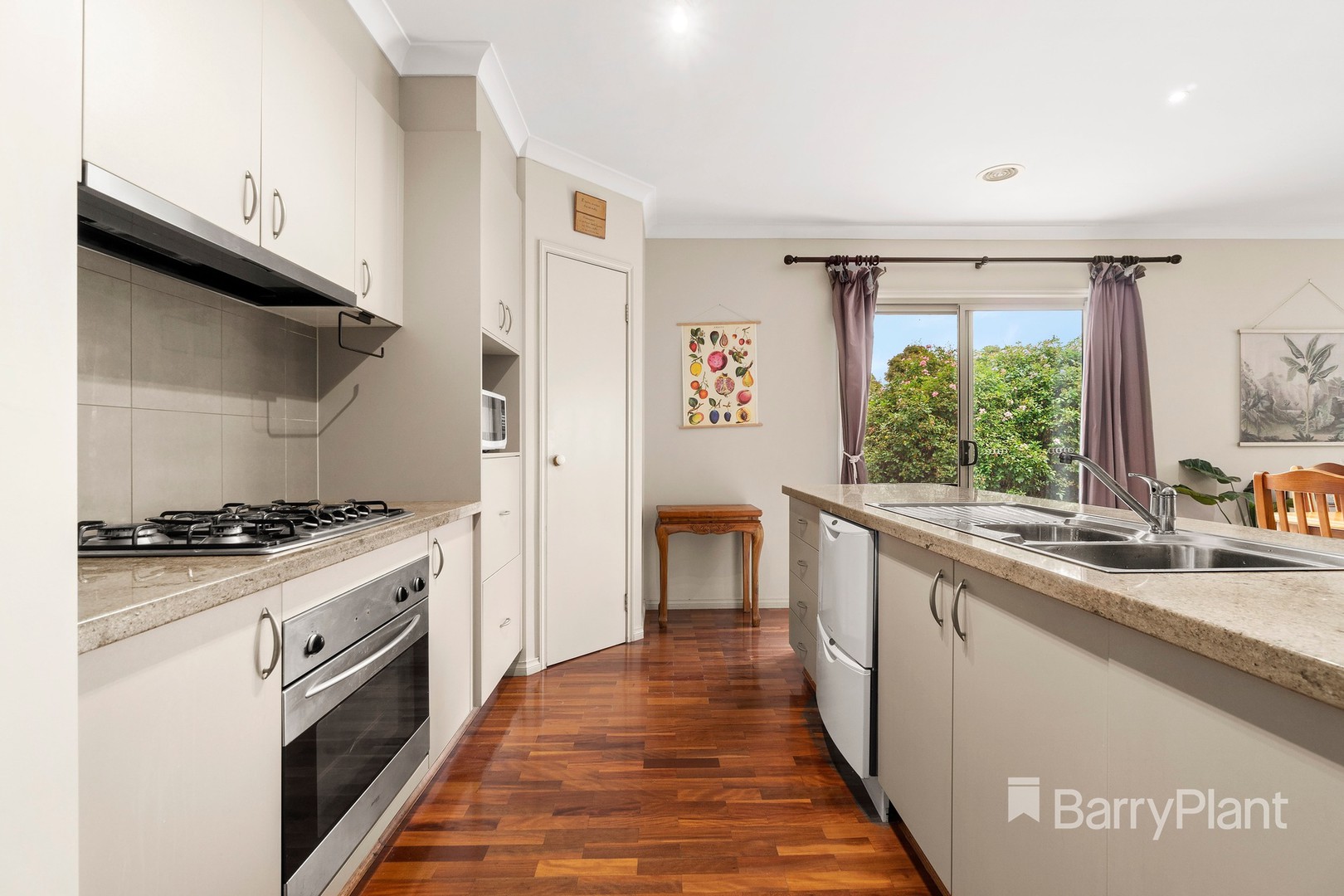 5 Lapwing Road, South Morang, VIC 3752, South Morang - Thumbnail 3