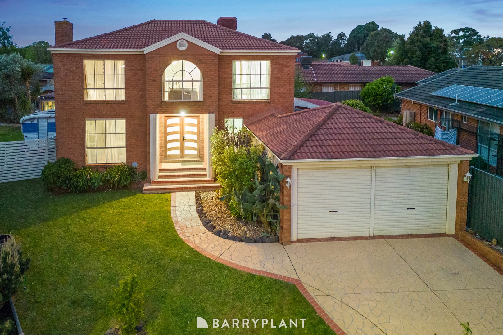 5 Lena Court, Berwick, VIC 3806, Berwick - Thumbnail 2