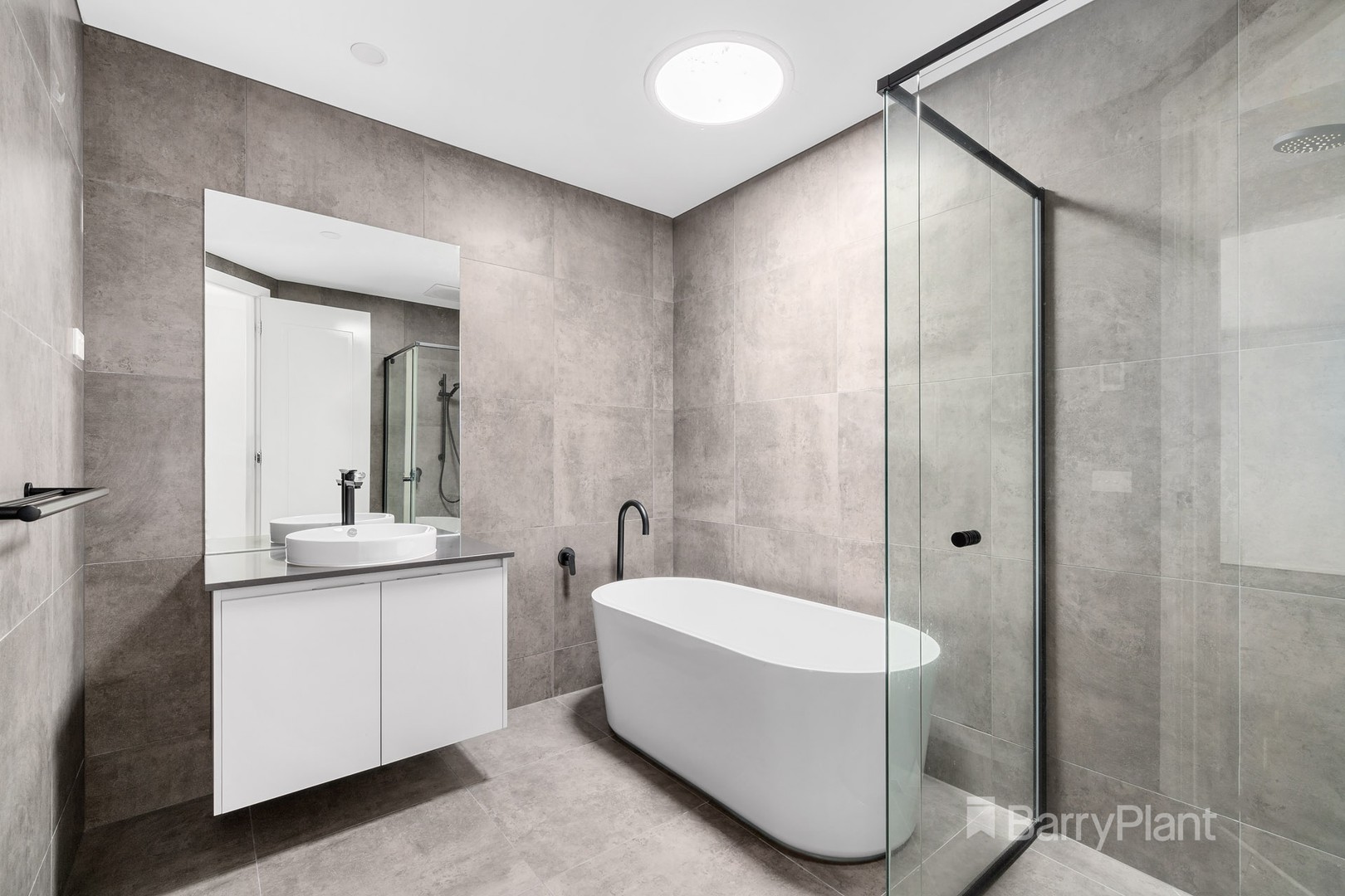 5 Lisbon Court, Doncaster East, VIC 3109, Doncaster East - Thumbnail 4
