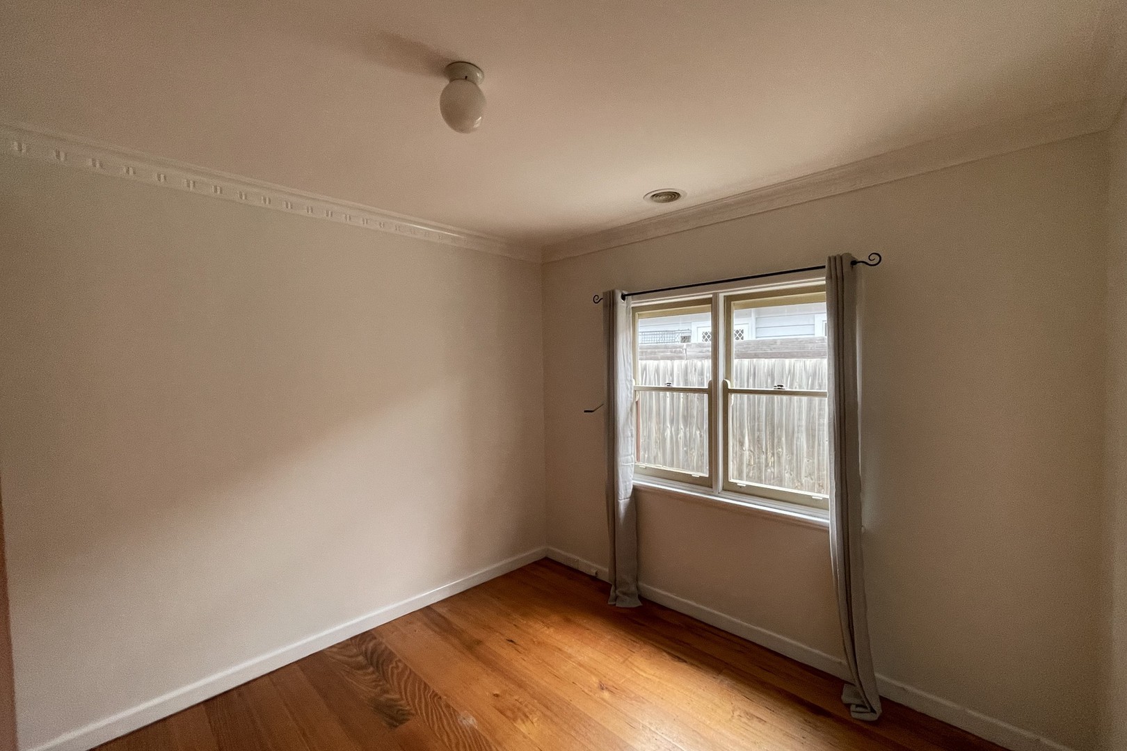 5 Liston Avenue, Reservoir, VIC 3073, Reservoir - Thumbnail 7