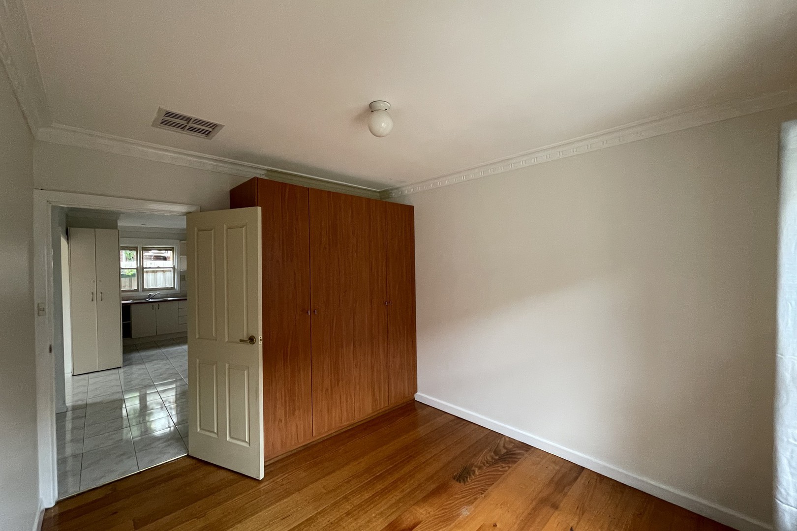 5 Liston Avenue, Reservoir, VIC 3073, Reservoir - Thumbnail 8
