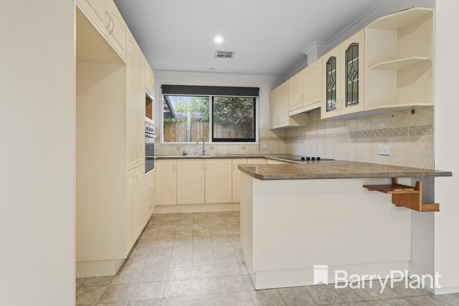5 Lorraine  Court, Pakenham, VIC 3810, Pakenham - Thumbnail 3