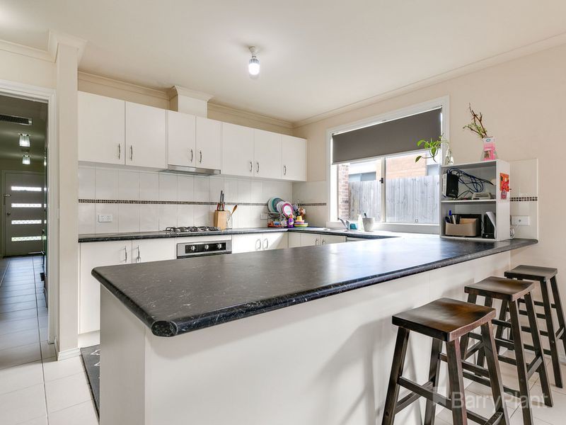5 Loz Court, Pakenham, VIC 3810, Pakenham - Thumbnail 3
