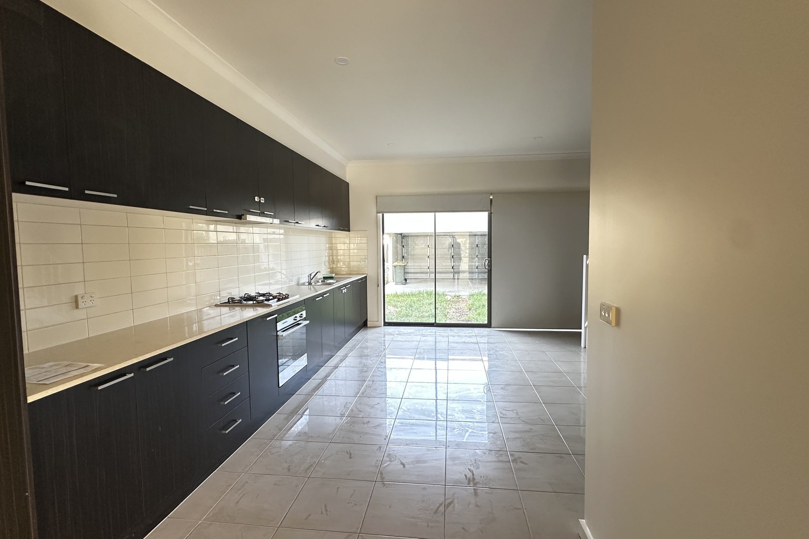 5 Lygon Drive, Craigieburn, VIC 3064 - Thumbnail 2 - 03/12/2025