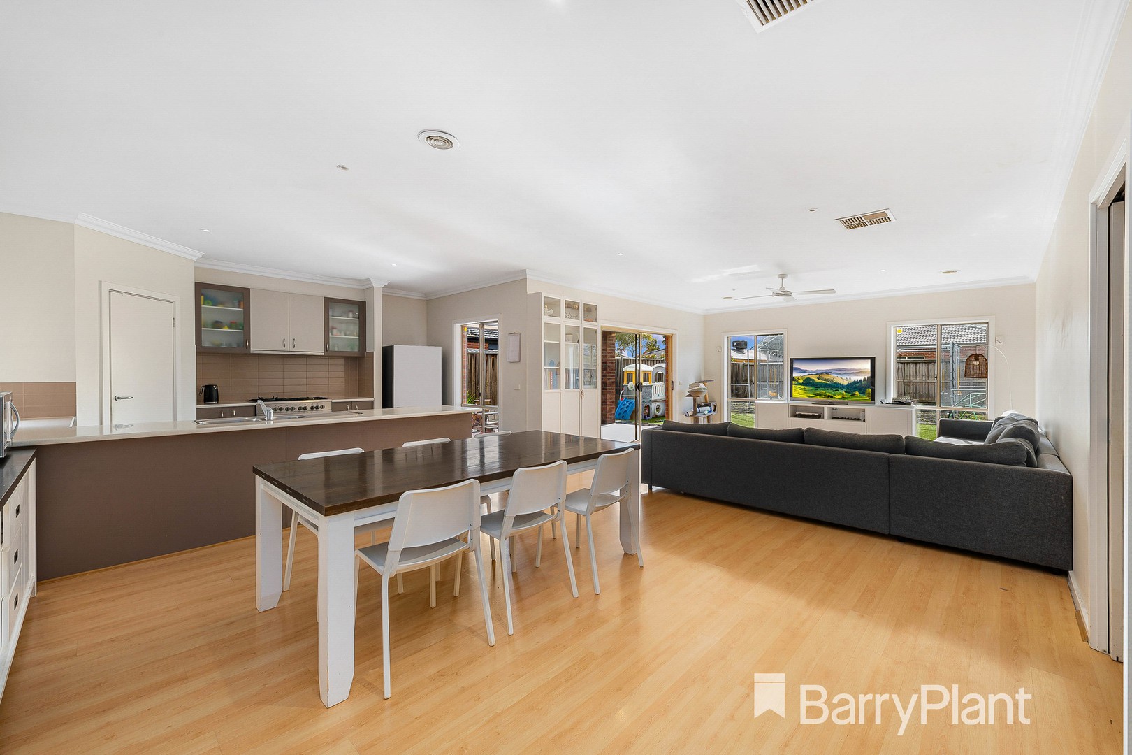 5 Manna Gum Court, Brookfield, VIC 3338, Brookfield - Thumbnail 4