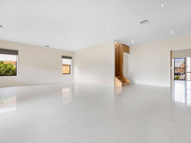 5 Manta Court, Werribee, VIC 3030 - Image - 24/10/2025