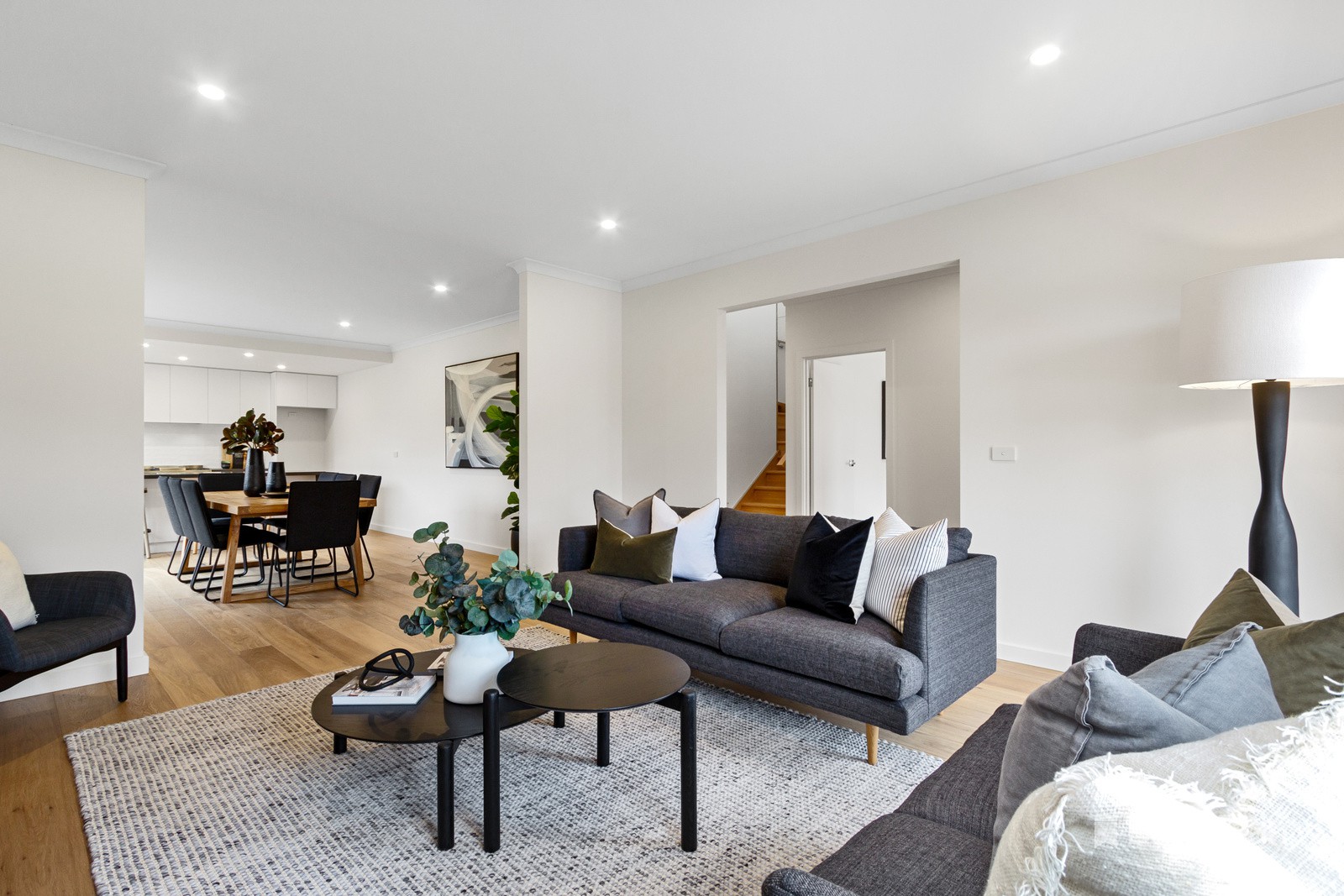 5 Maple Street, Bayswater, VIC 3153, Bayswater - Thumbnail 2