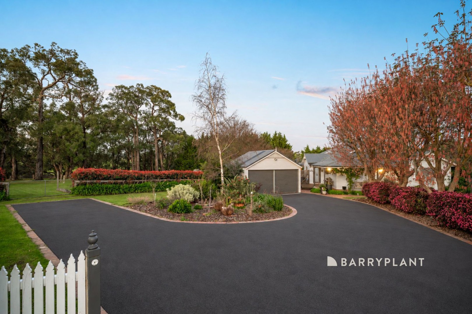 5 Marion Place, Drouin, VIC 3818 - Thumbnail 2 - 30/09/2026