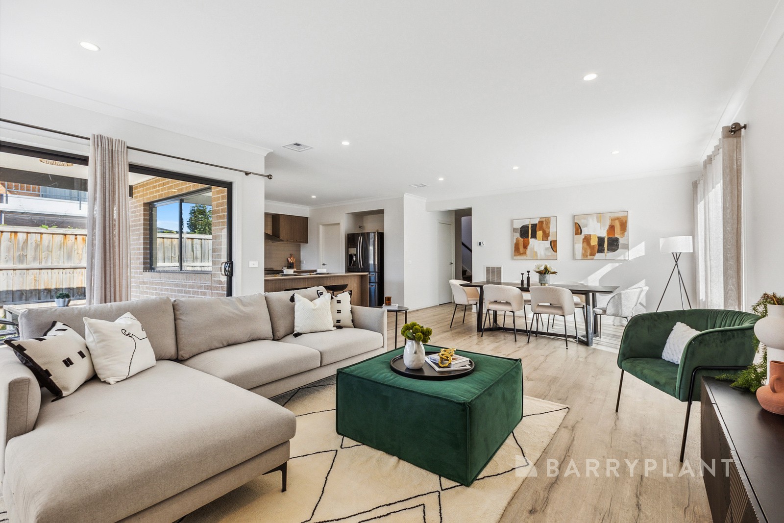 5 Mayday Drive, Cranbourne West, VIC 3977, Cranbourne West - Thumbnail 4